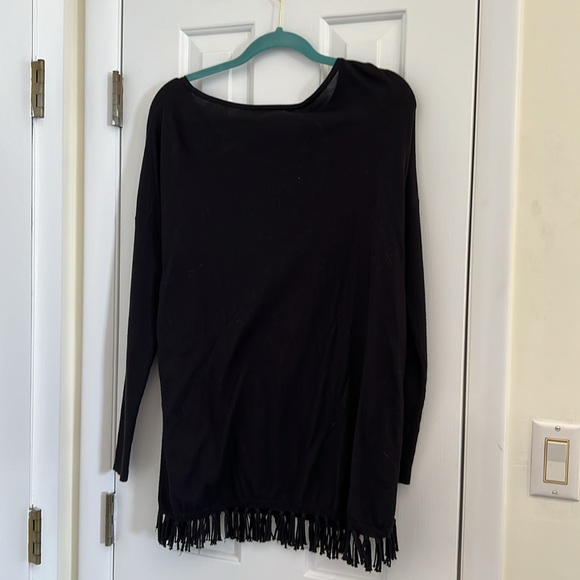 Lilly Pulitzer Ramona sweater in black - Picture 4 of 4